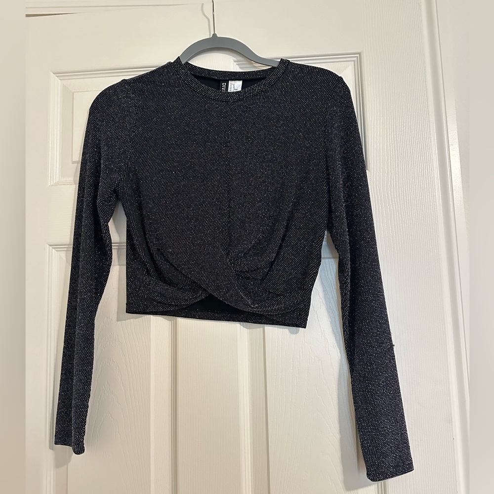 Long sleeve crop top